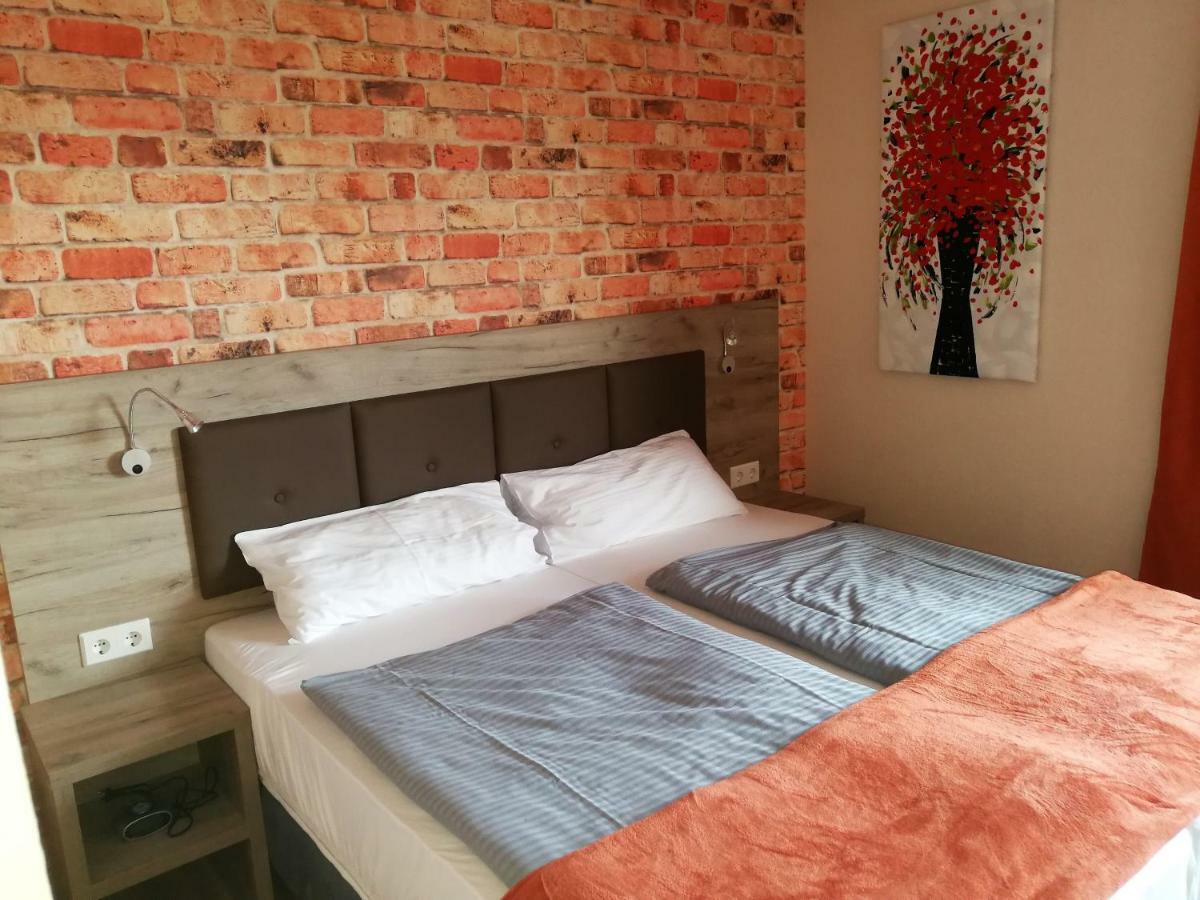 Landhotel Roemerkessel Fuchstal 外观 照片